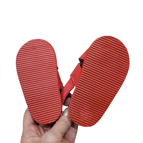 Red and yellow flower infant baby girl velcro strap sandals, summer shoes, 3-6m - Picture 4 of 6